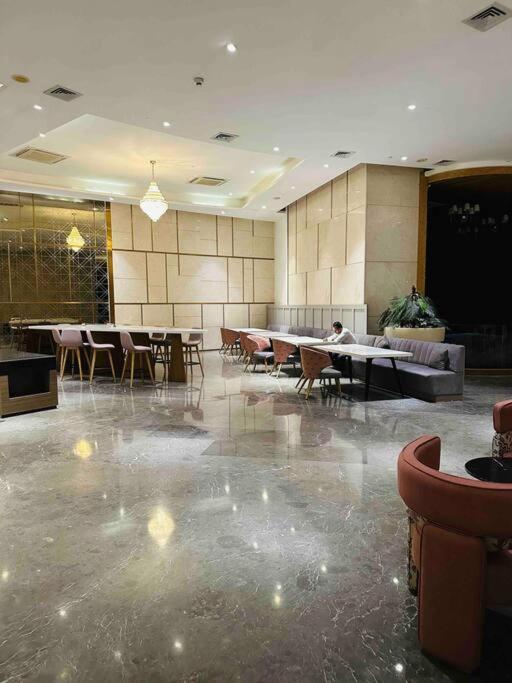 Cloud Stay@41St Floor Noida Buitenkant foto